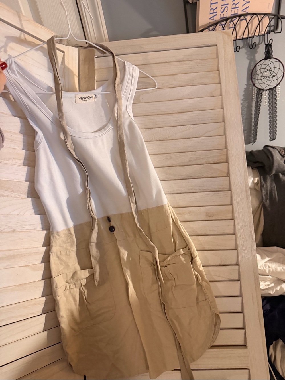 Vishow White and Tan Mini Dress with Utility Pockets a Y2K vintage